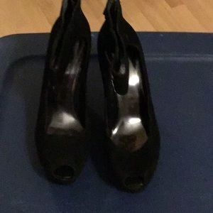 Black suede Nine West wedges